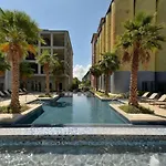 Southtown Staycation Near Riverwalk Alamo Pearl