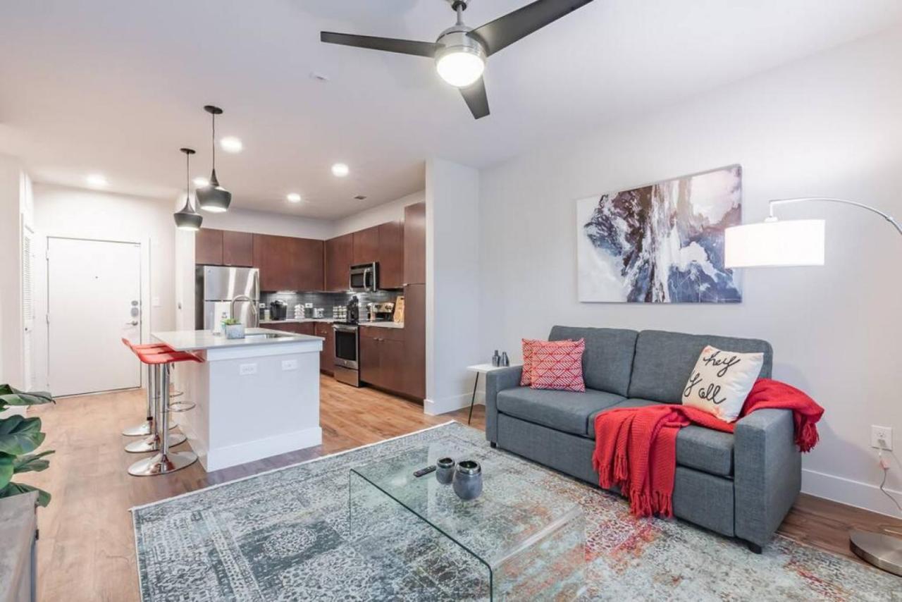 Southtown Staycation Near Riverwalk Alamo Pearl *